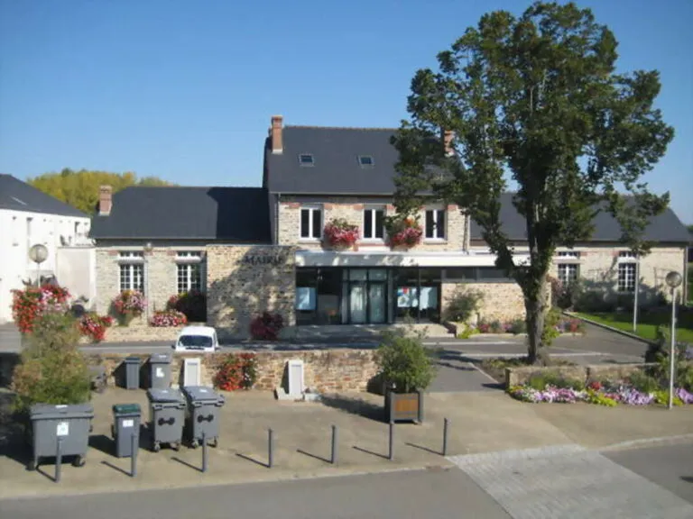 Brécé (35530)